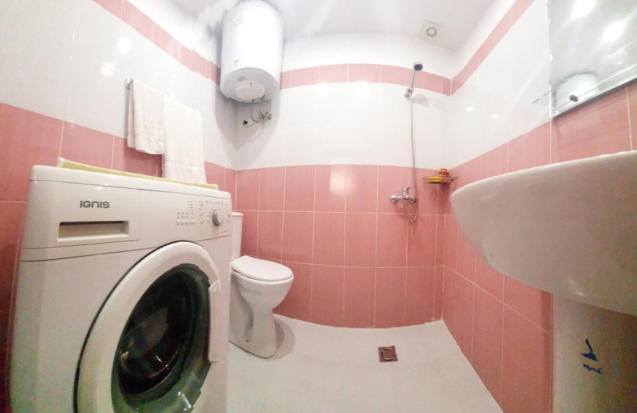 A Cheerful Villa With Free Parking Space Tirana Extérieur photo