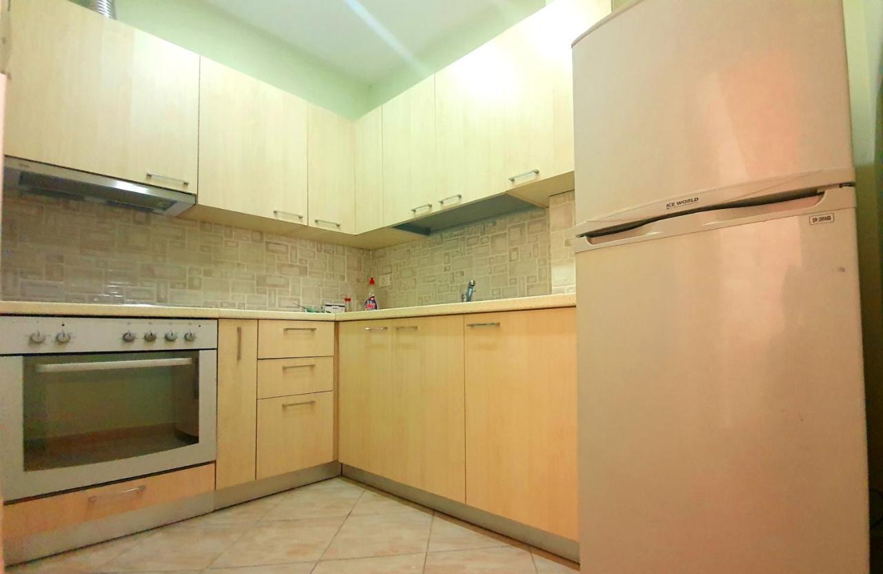 A Cheerful Villa With Free Parking Space Tirana Extérieur photo